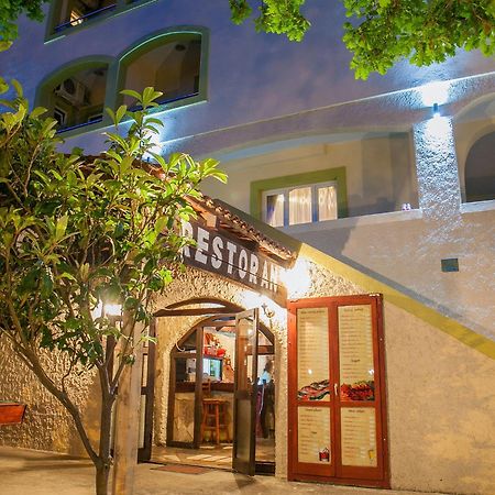 Pansion Nobel Otel Petrovac Dış mekan fotoğraf
