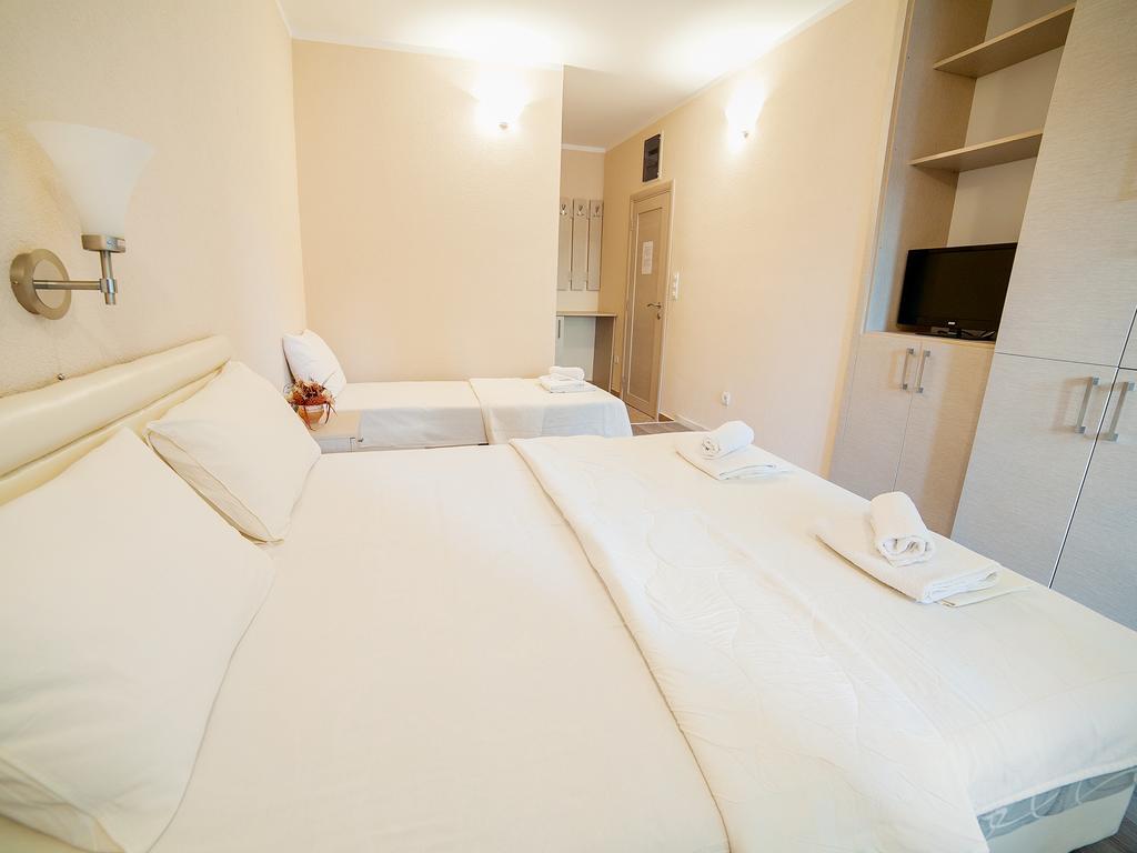 Pansion Nobel Otel Petrovac Oda fotoğraf