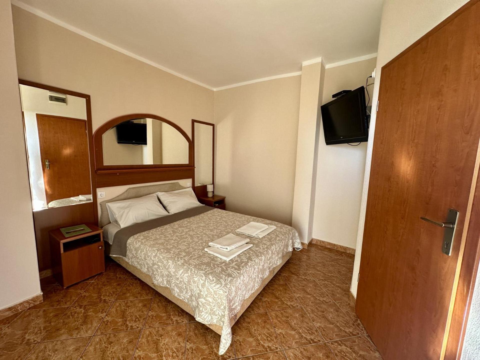 Pansion Nobel Otel Petrovac Dış mekan fotoğraf