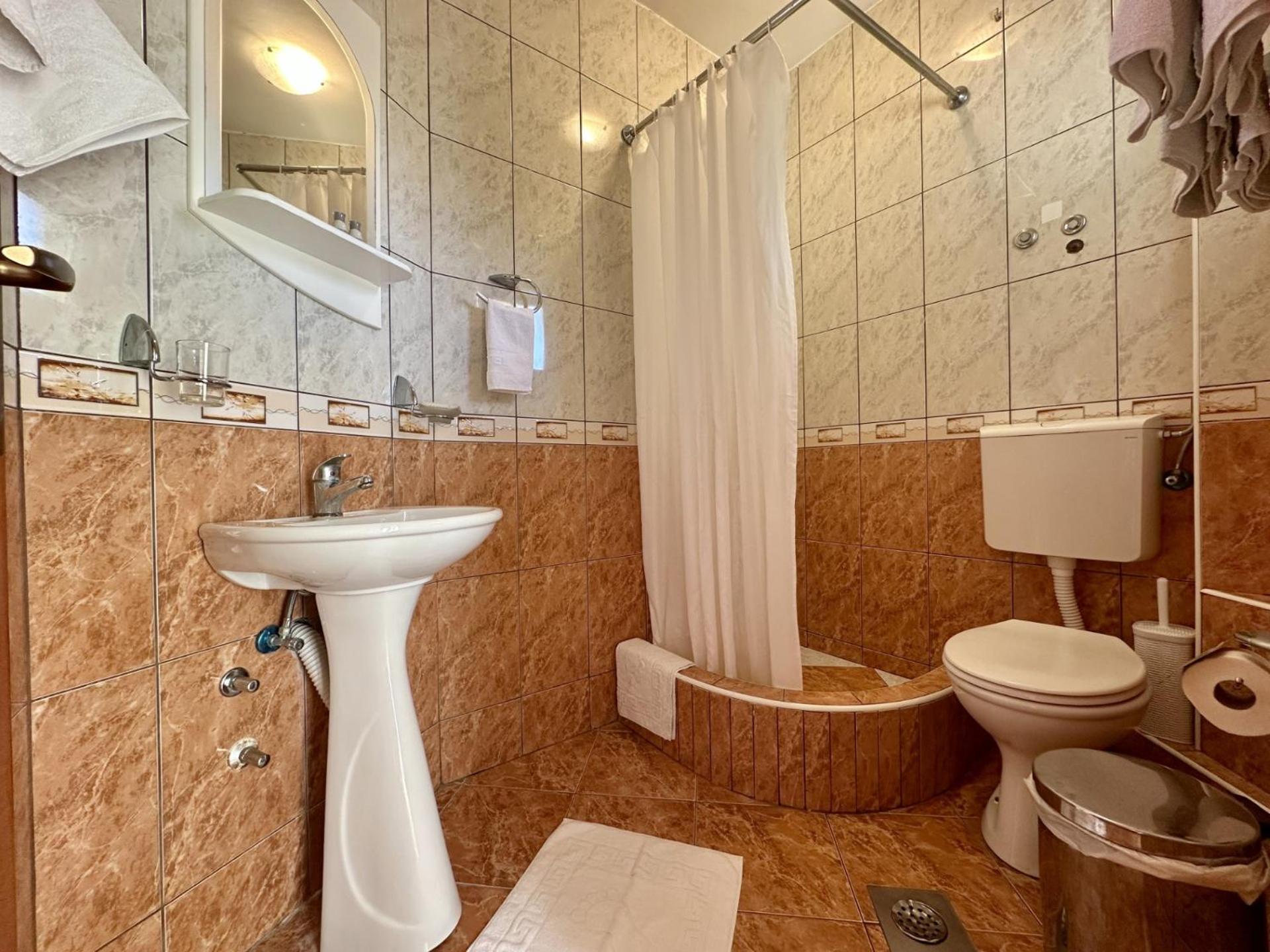 Pansion Nobel Otel Petrovac Dış mekan fotoğraf